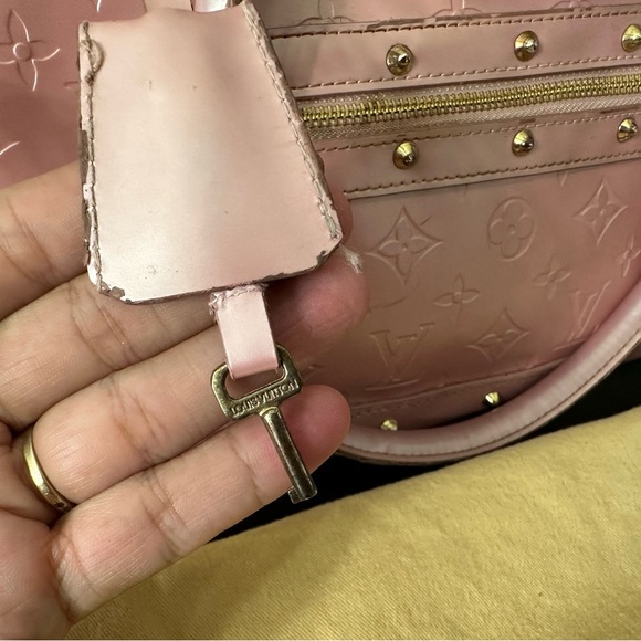 Vintage Louis Vuitton Pink Sahuali No broken but has damage for use With dustbag - Picture 4 of 15